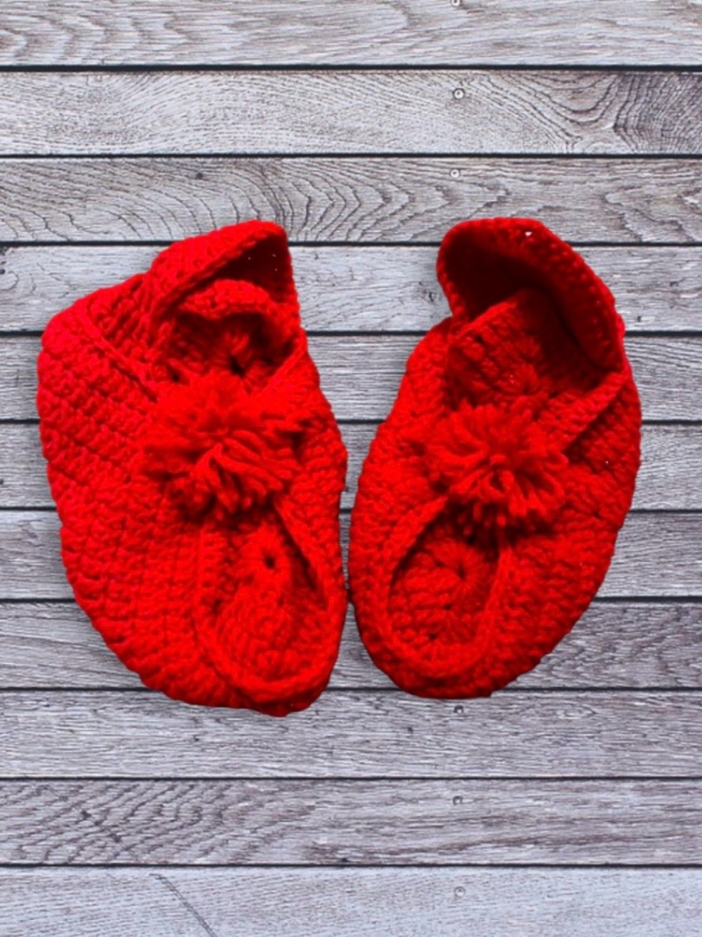Vintage crocheted booties